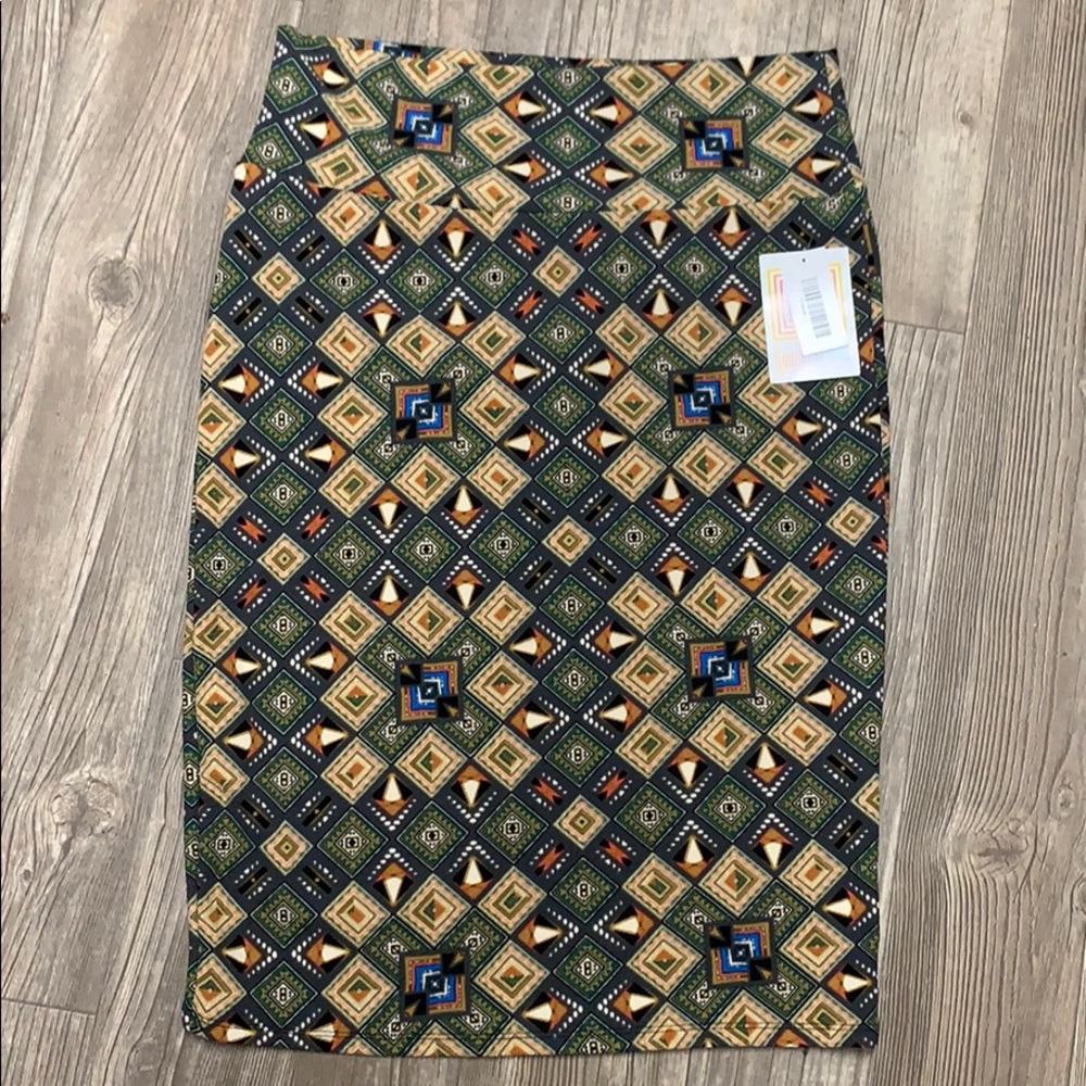 LuLaRoe Cassie pencil skirt